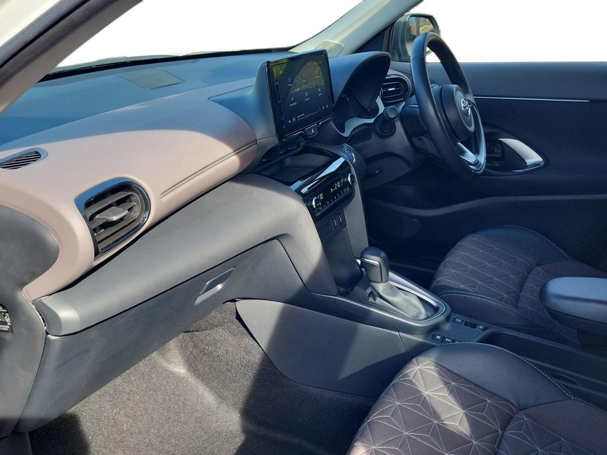 Used Toyota Yaris 2024 for sale - 77427536: Photo 7
