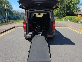 Used Toyota PROACE CITY Verso 2023 for sale - 75211398: Photo