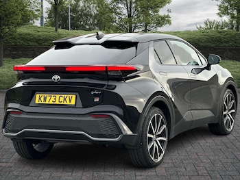 Used Toyota C-HR 2023 for sale - 75698085: Photo