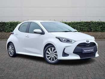 Used Toyota Yaris 2023 for sale - 77480006: Photo