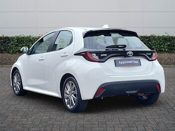 Used Toyota Yaris 2023 for sale - 77480006: Photo