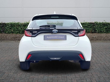 Used Toyota Yaris 2023 for sale - 77480006: Photo