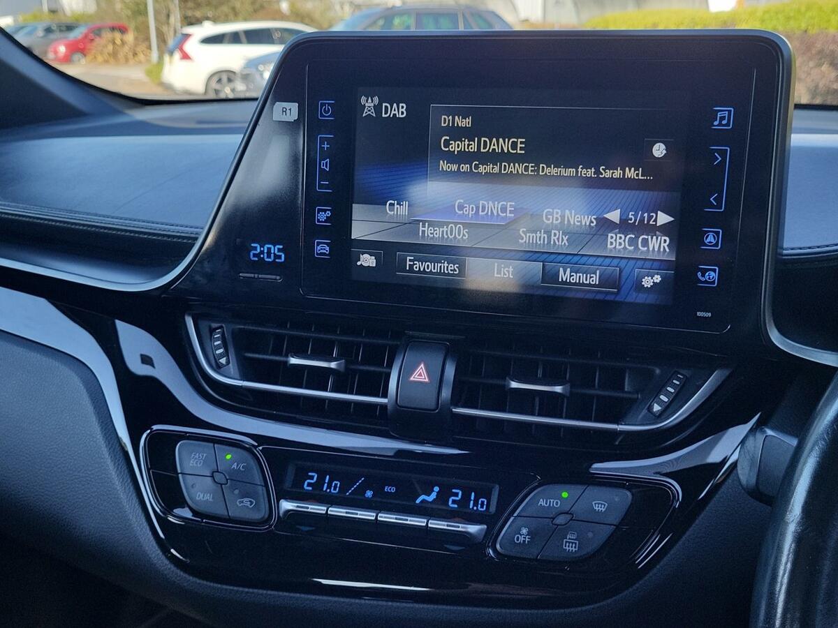 Used Toyota C-HR 2019 for sale - 77427428: Photo 11