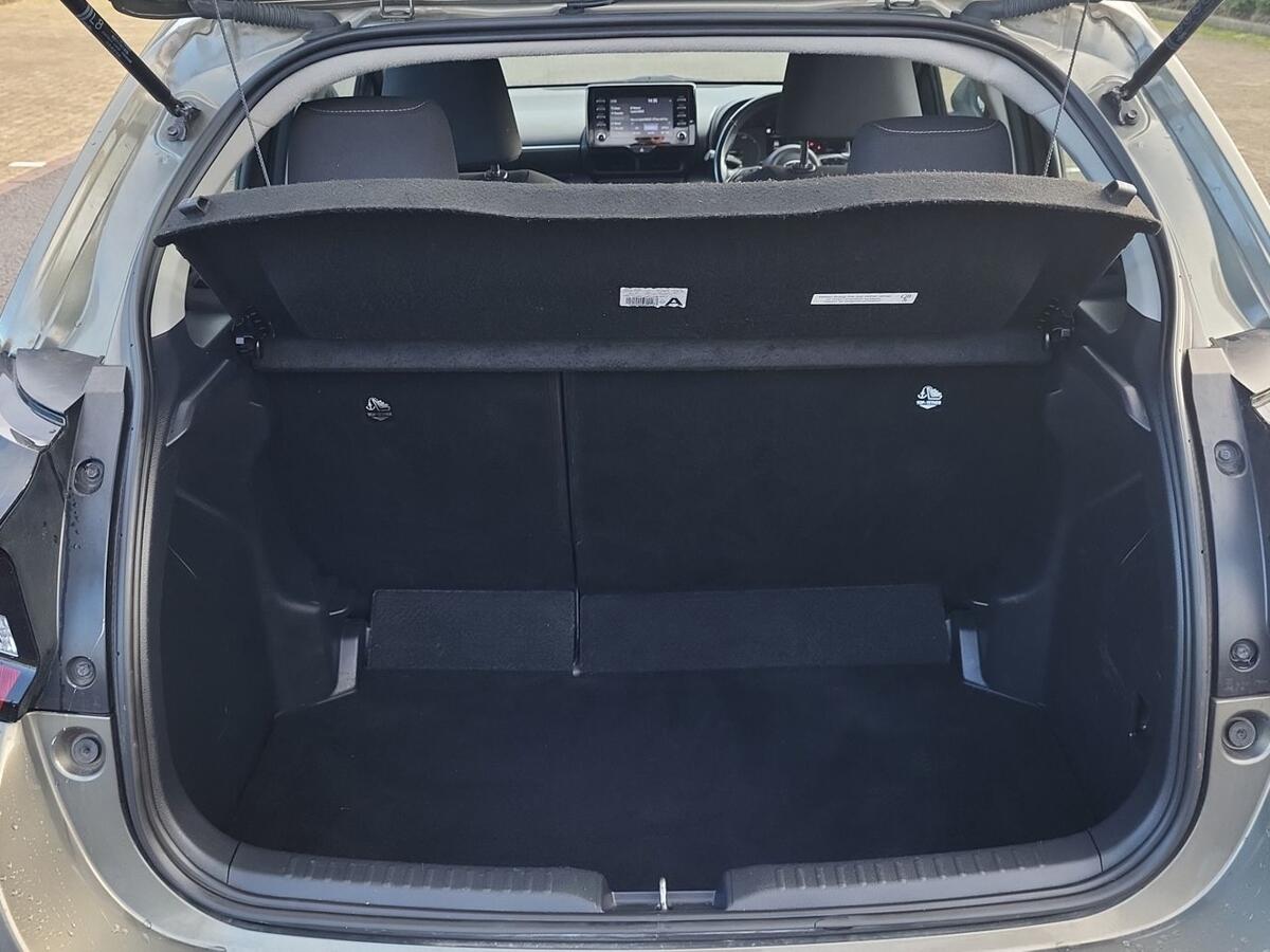 Used Toyota Yaris 2022 for sale - 77442141: Photo 10