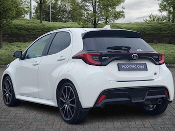 Used Toyota Yaris 2023 for sale - 76474457: Photo