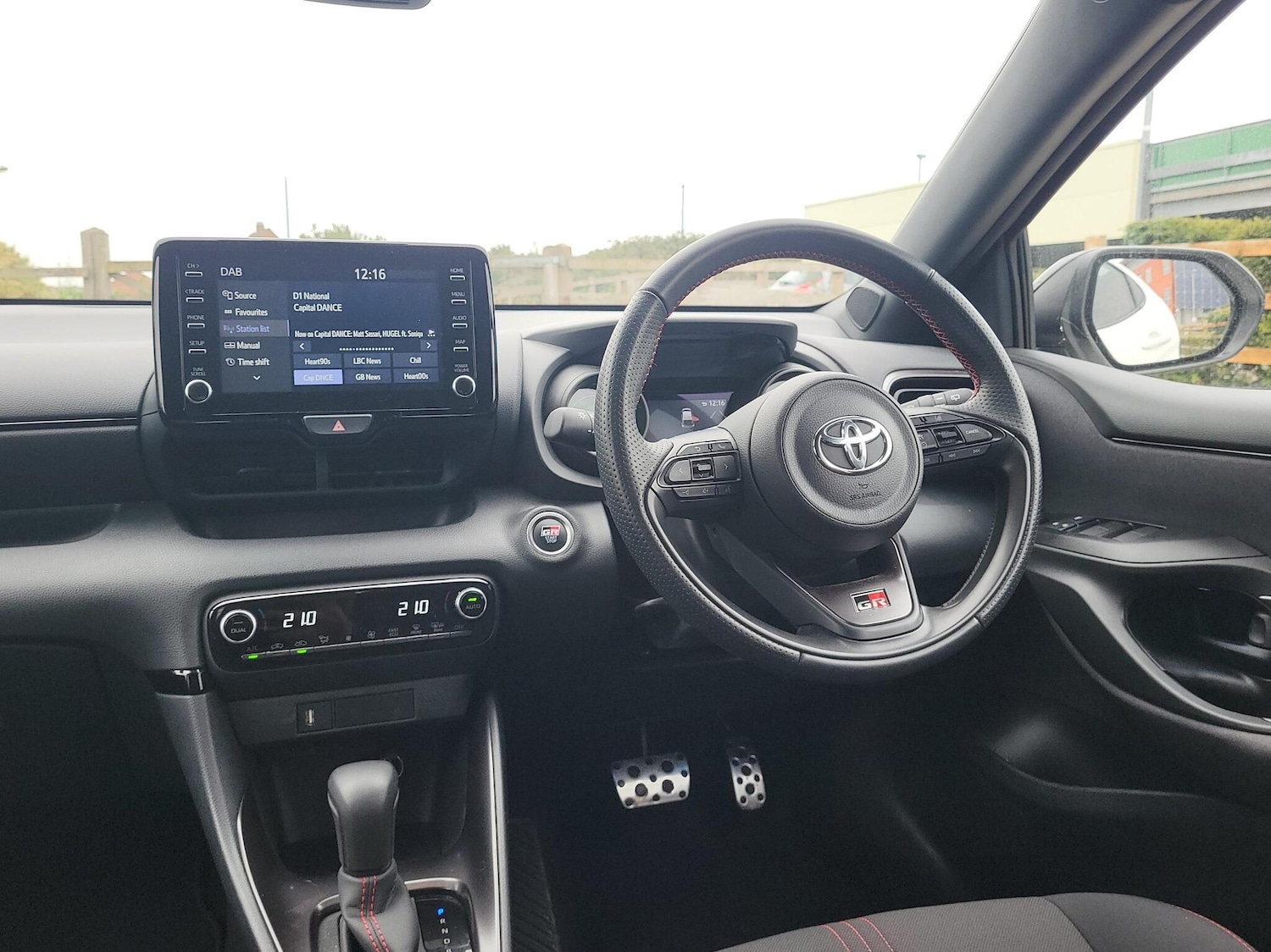 Used Toyota Yaris 2023 for sale - 76474457: Photo 8