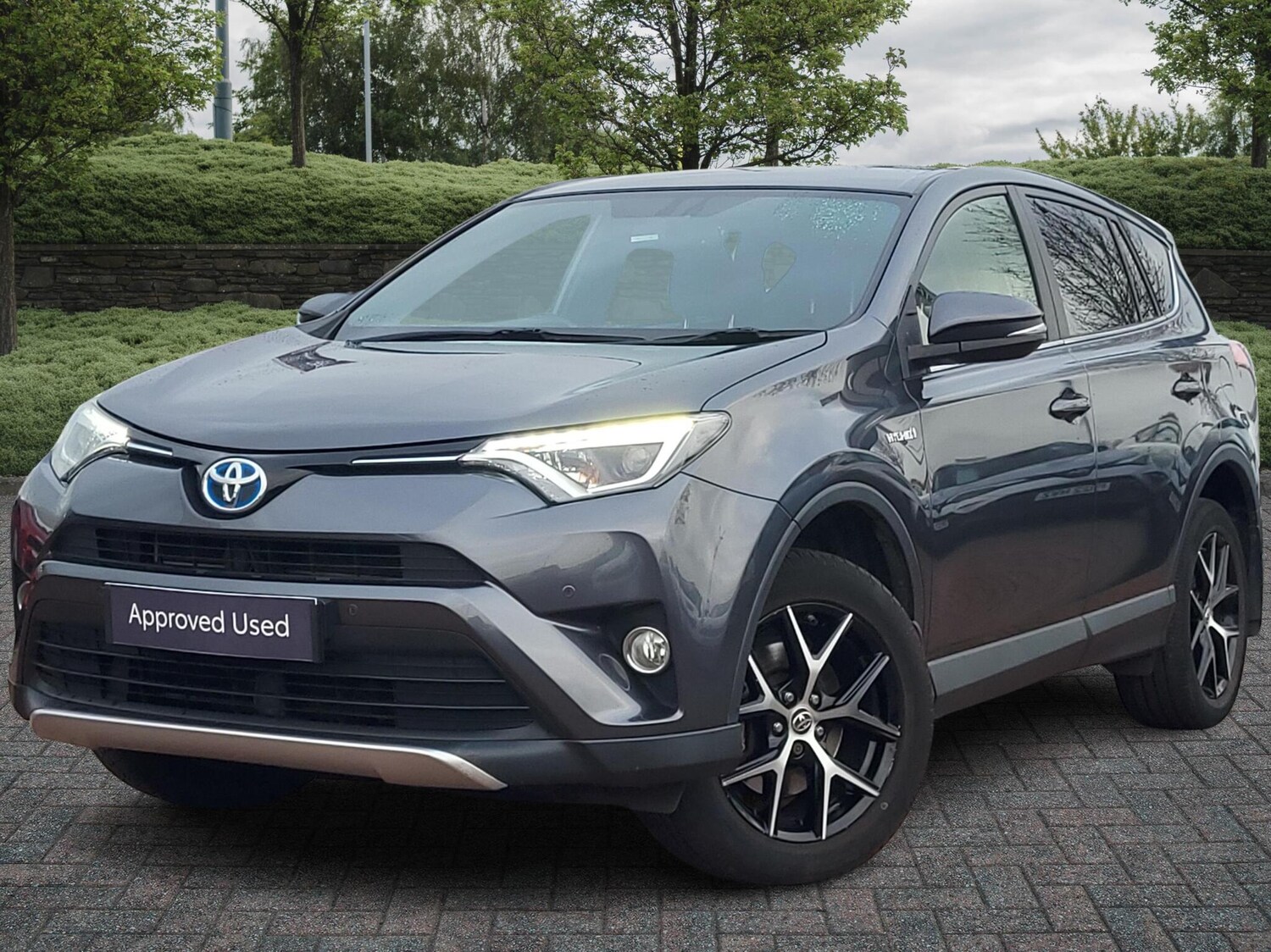 Used Toyota RAV4 2016 for sale - 76523263: Photo 3