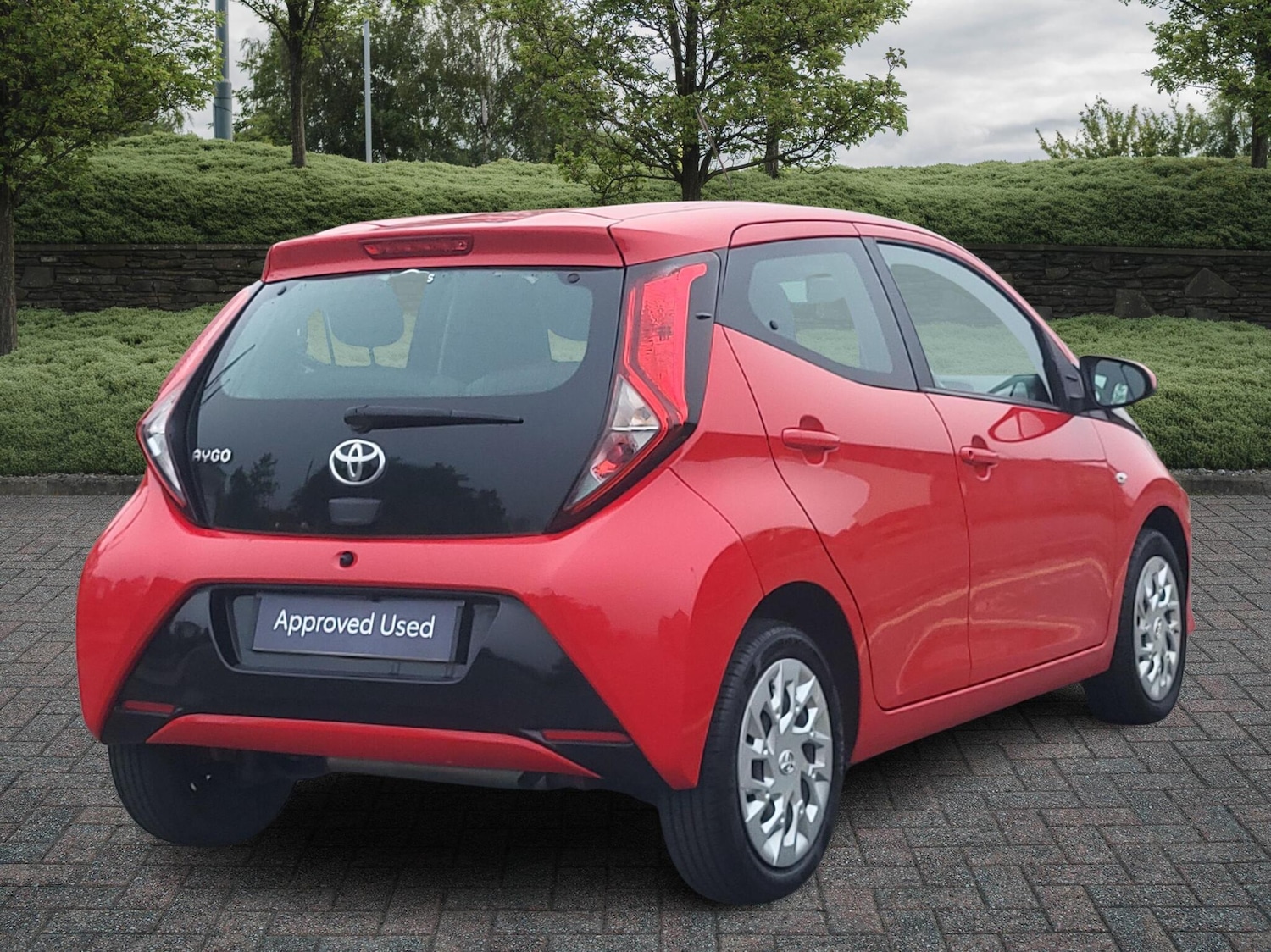 Used Toyota AYGO 2021 for sale - 76500875: Photo 2