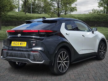 Used Toyota C-HR 2024 for sale - 75509166: Photo