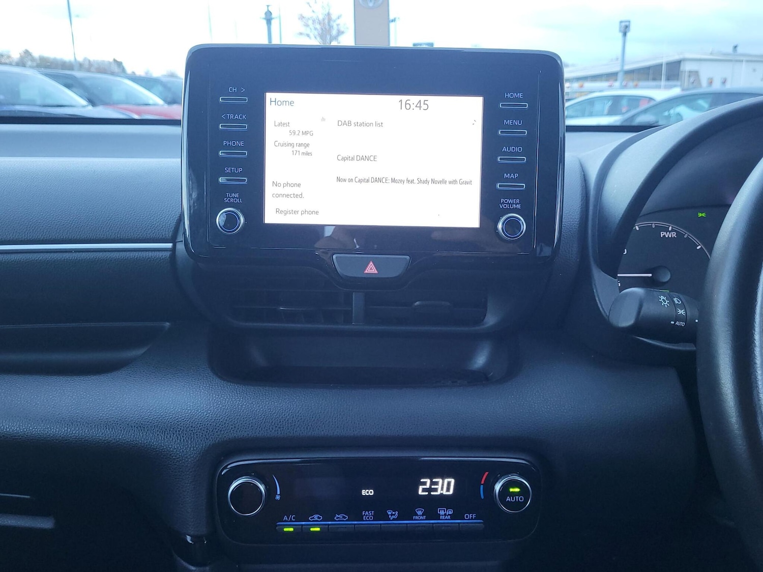 Used Toyota Yaris 2022 for sale - 76539585: Photo 7