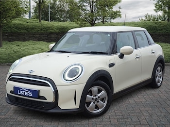 Used MINI Hatch 2021 for sale - 76190639: Photo