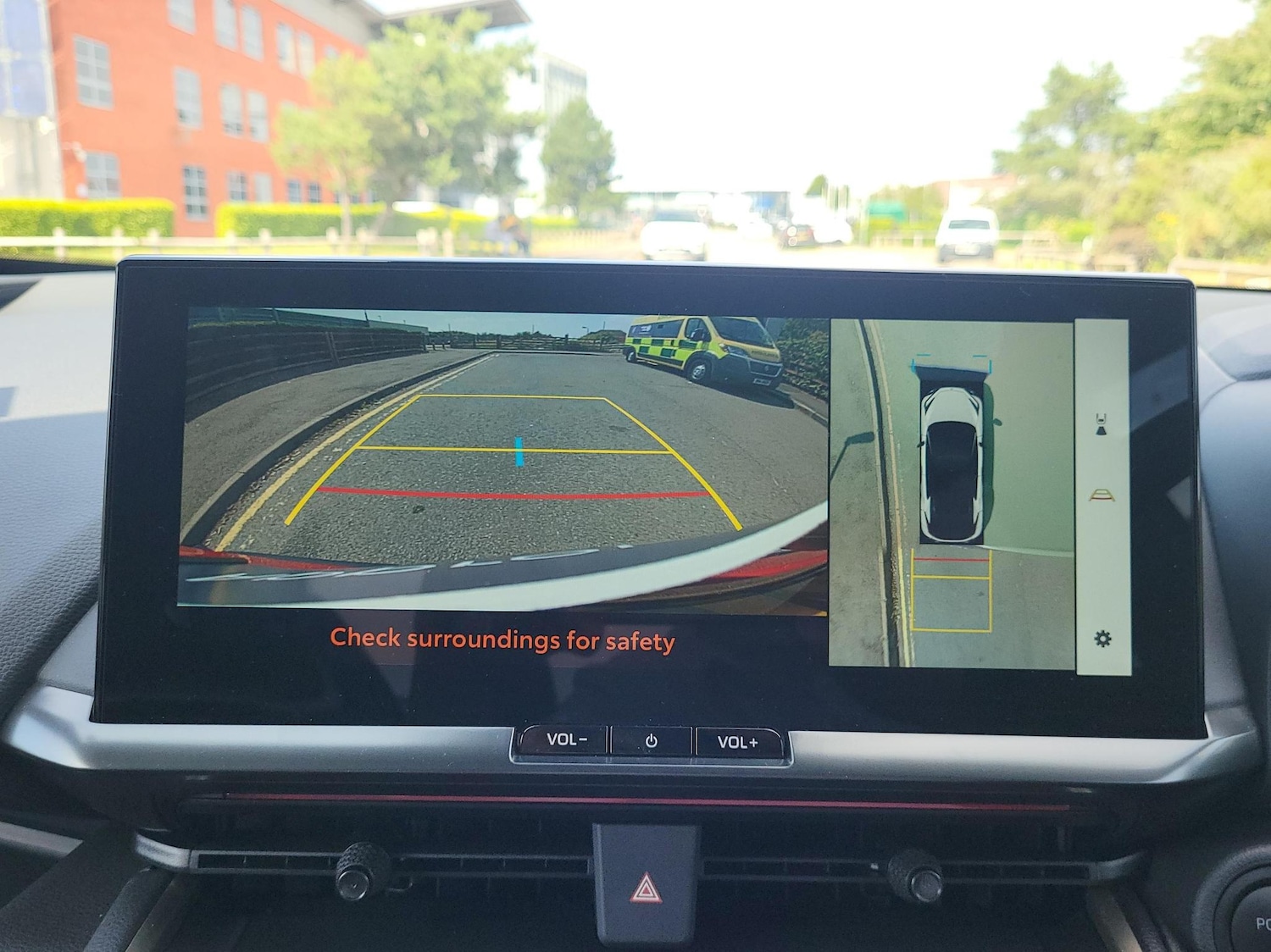 Used Toyota C-HR 2025 for sale - 76692761: Photo 24