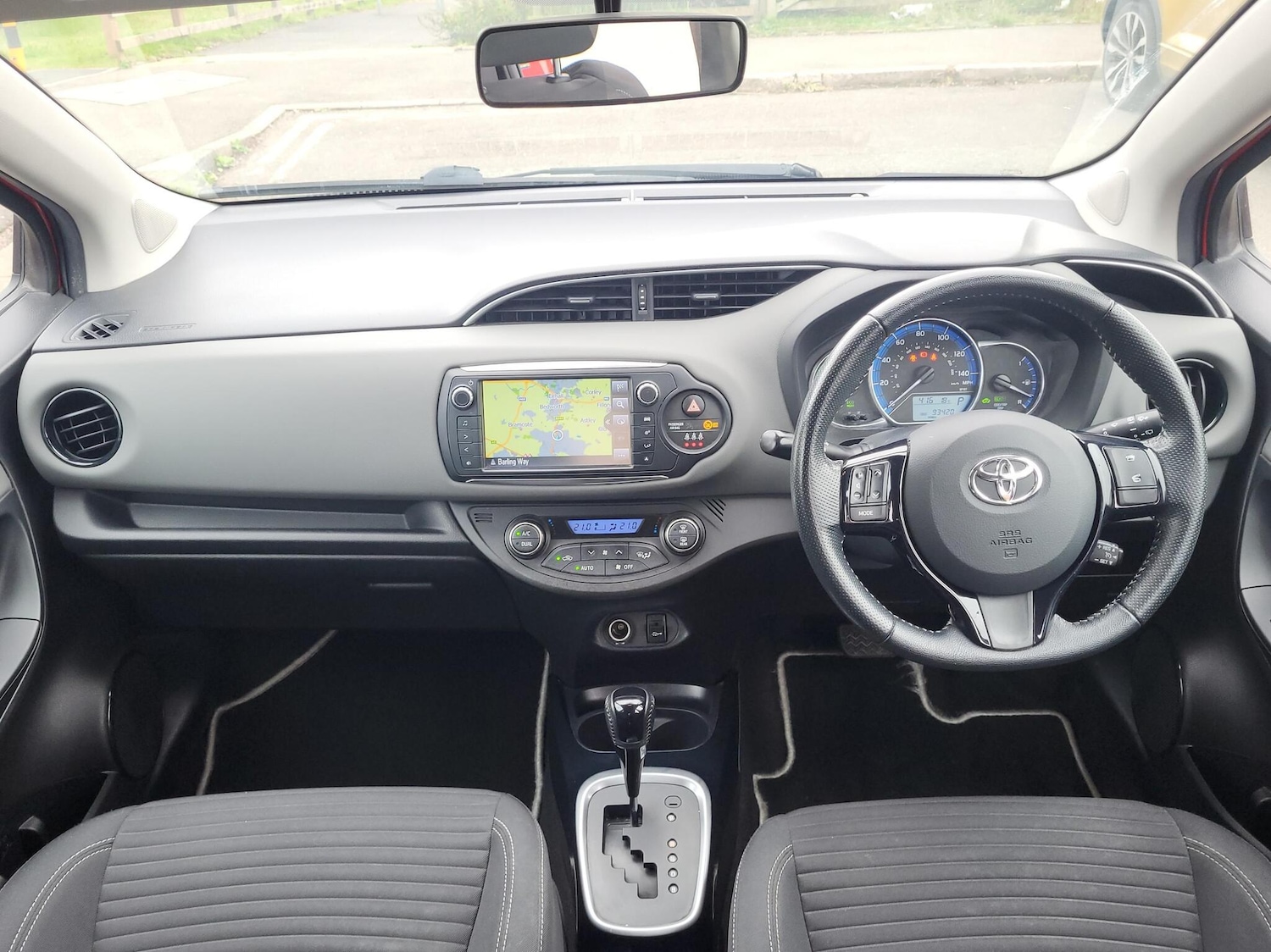 Used Toyota Yaris 2016 for sale - 76318678: Photo 5