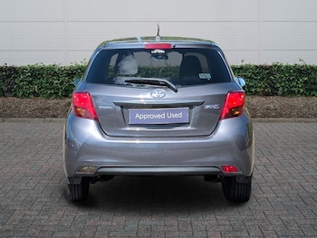 Used Toyota Yaris 2016 for sale - 79338672: Photo
