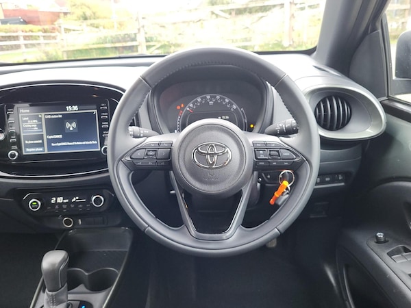Used Toyota Aygo X 2024 for sale - 76216659: Photo 6