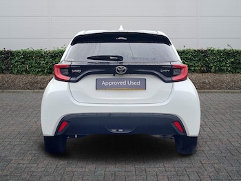 Used Toyota Yaris 2024 for sale - 76937322: Photo