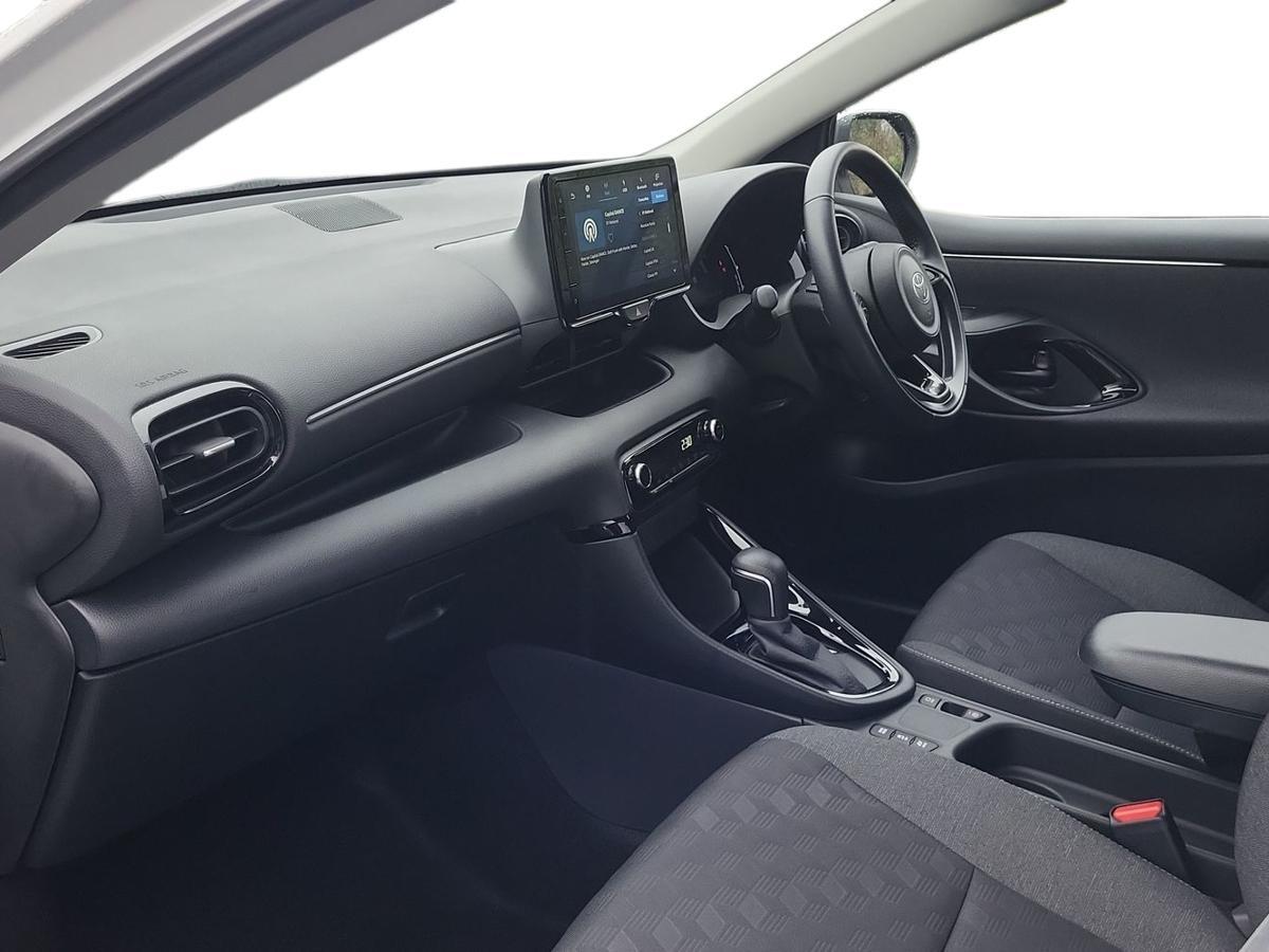 Used Toyota Yaris 2024 for sale - 76937322: Photo 7