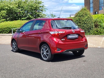 Used Toyota Yaris 2019 for sale - 78588836: Photo