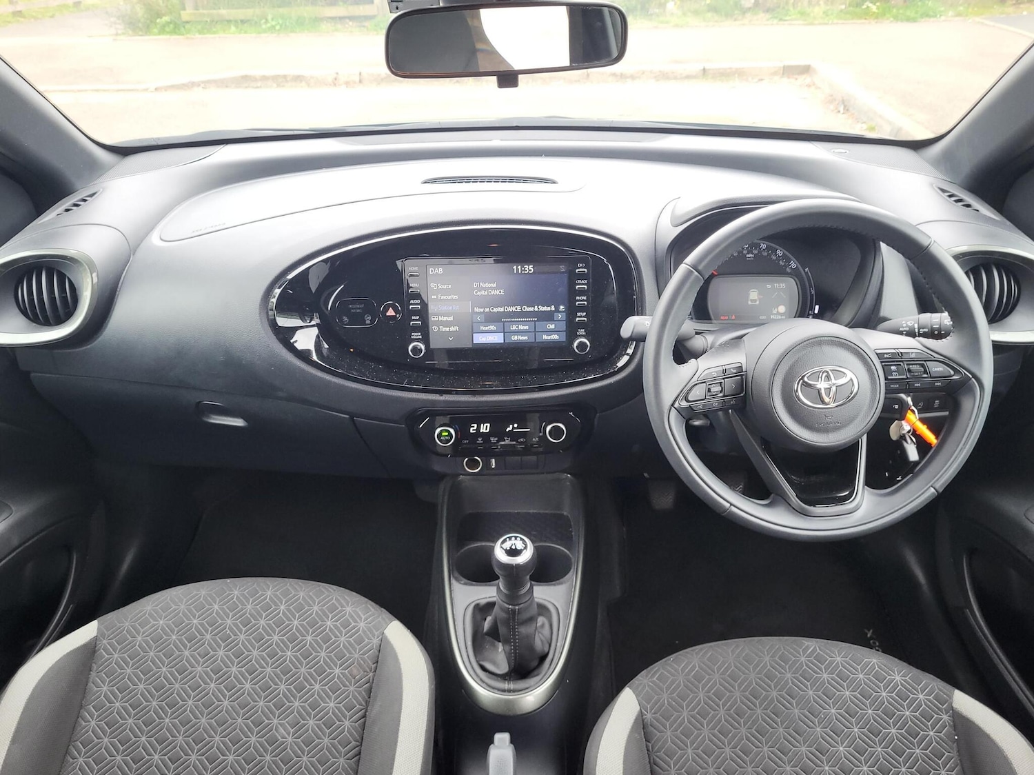 Used Toyota Aygo X 2022 for sale - 75929358: Photo 5