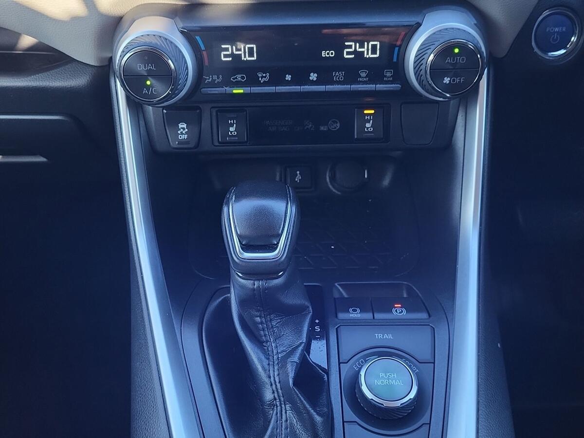 Used Toyota RAV4 2020 for sale - 77239278: Photo 13