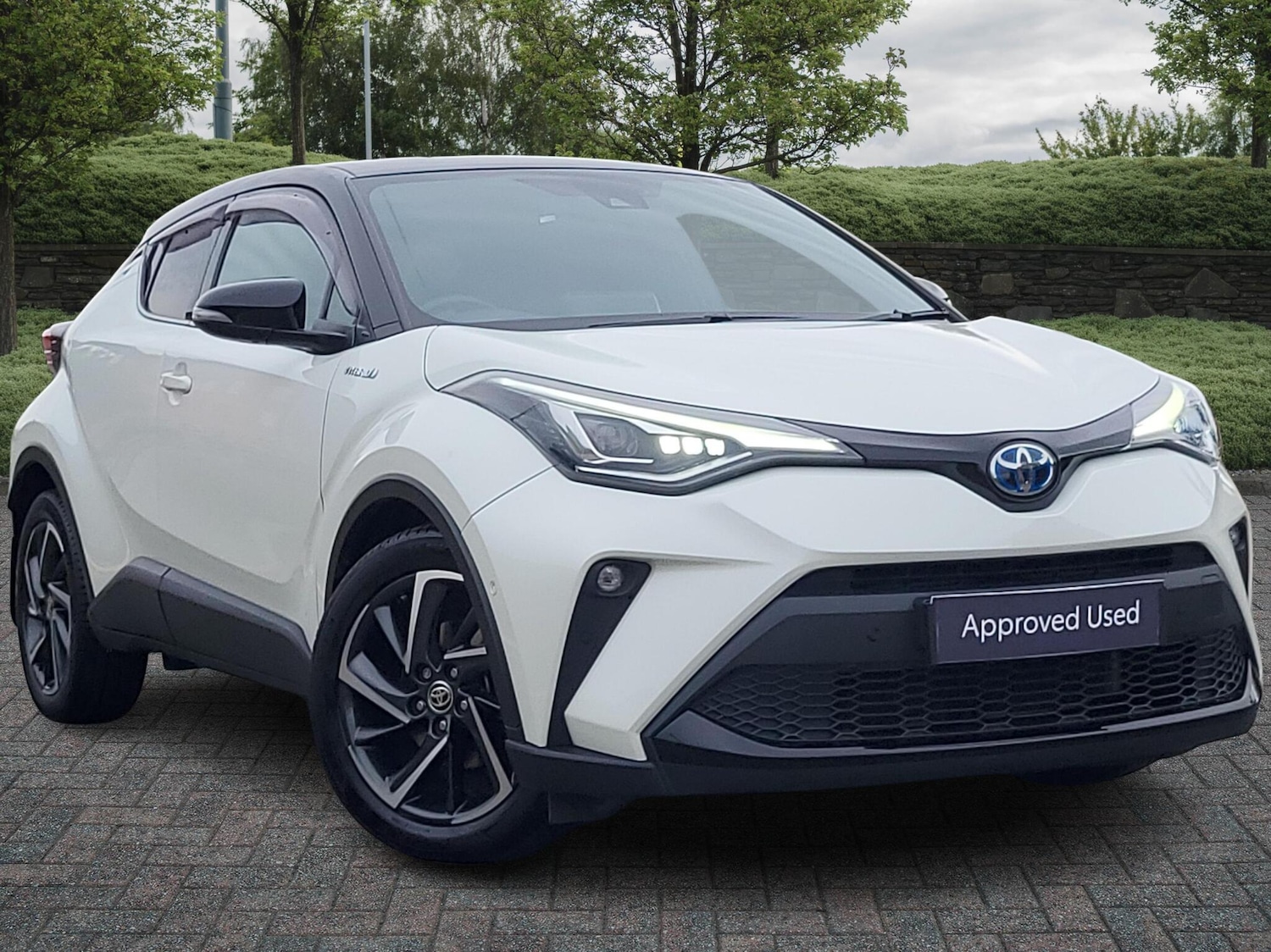Used Toyota C-HR 2020 for sale - 76061611: Photo 1