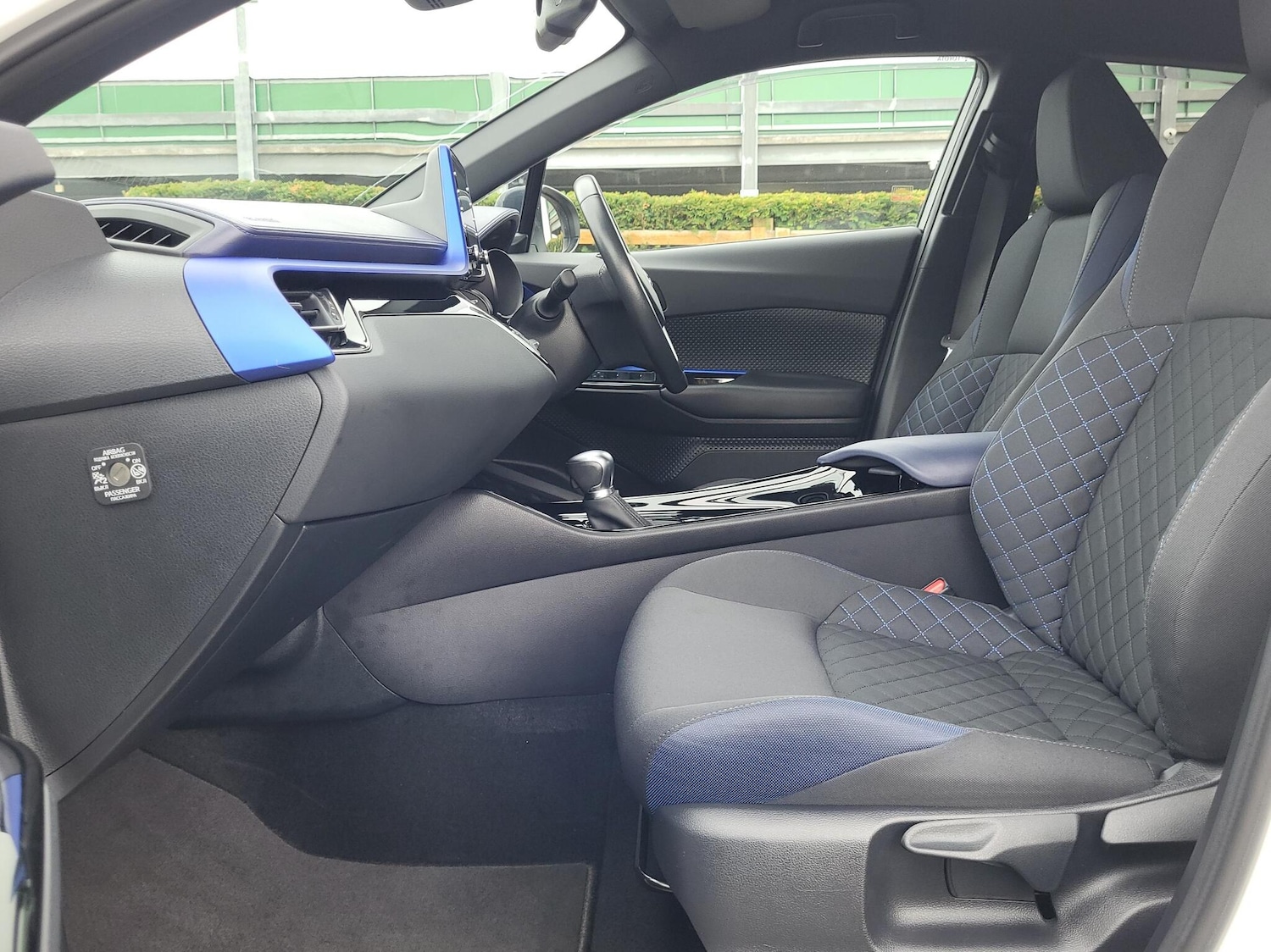 Used Toyota C-HR 2020 for sale - 76061611: Photo 10