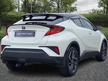 Used Toyota C-HR 2020 for sale - 76061611: Photo