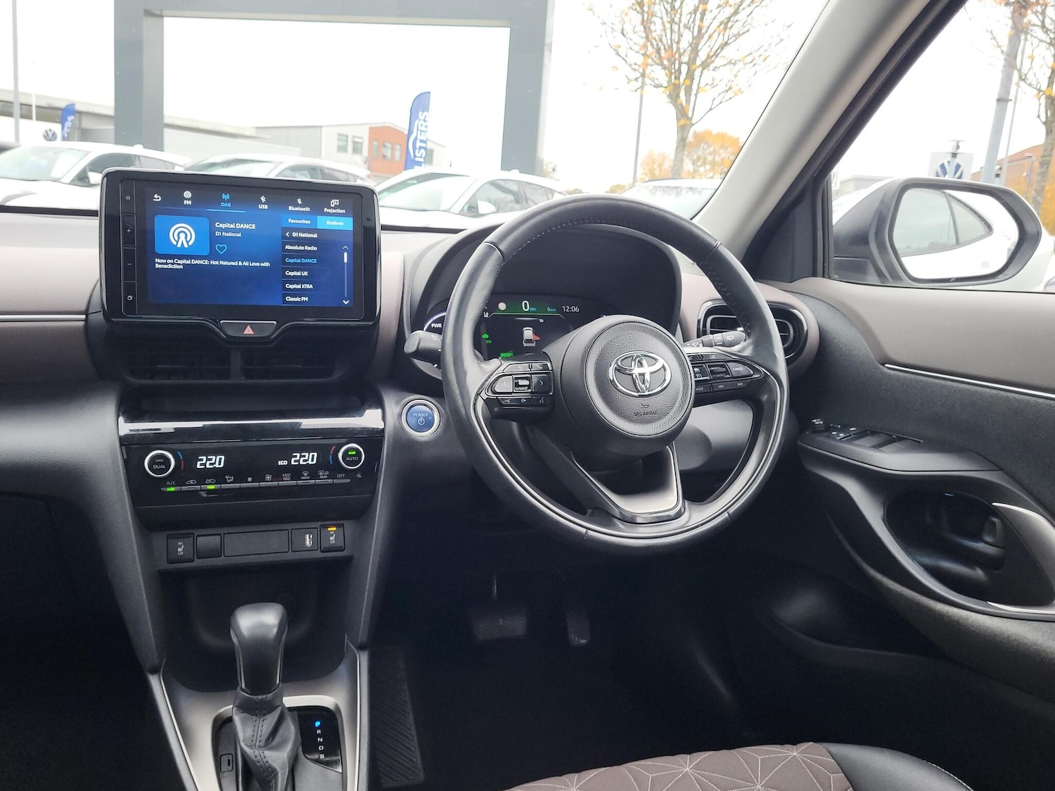 Used Toyota Yaris 2022 for sale - 77124631: Photo 8