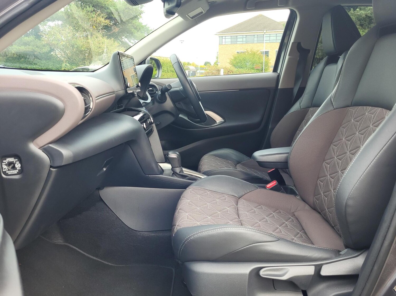 Used Toyota Yaris 2023 for sale - 75859636: Photo 10
