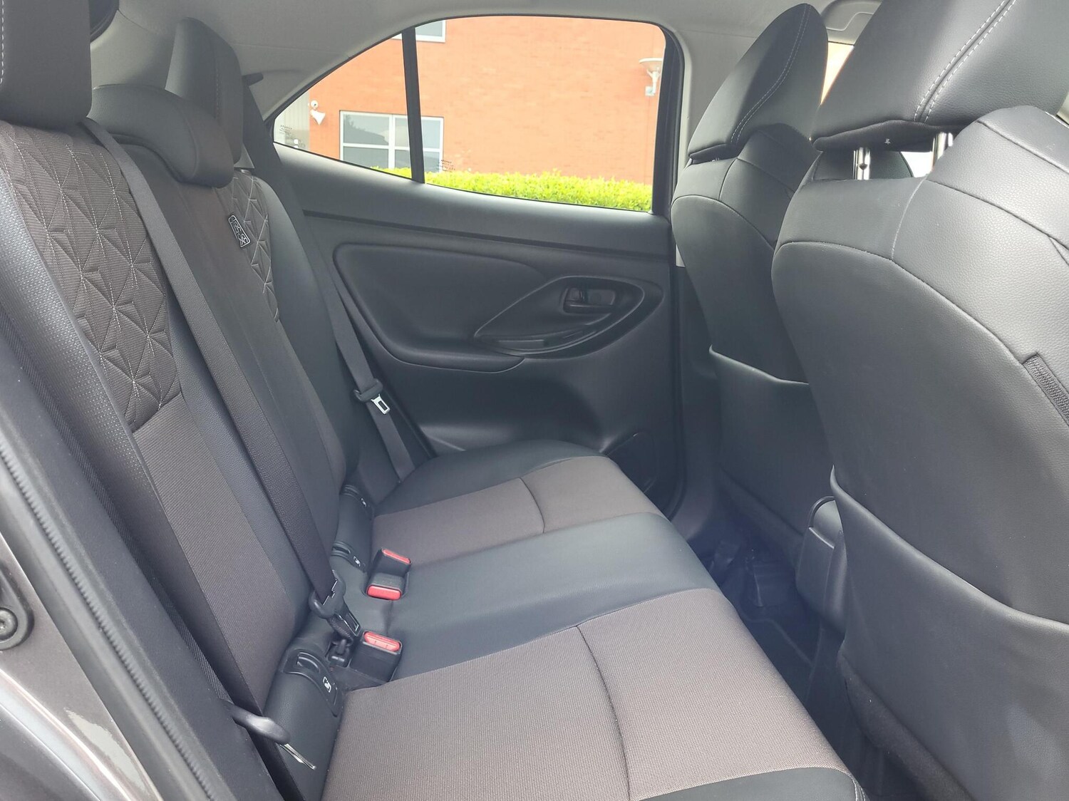Used Toyota Yaris 2023 for sale - 75859636: Photo 13