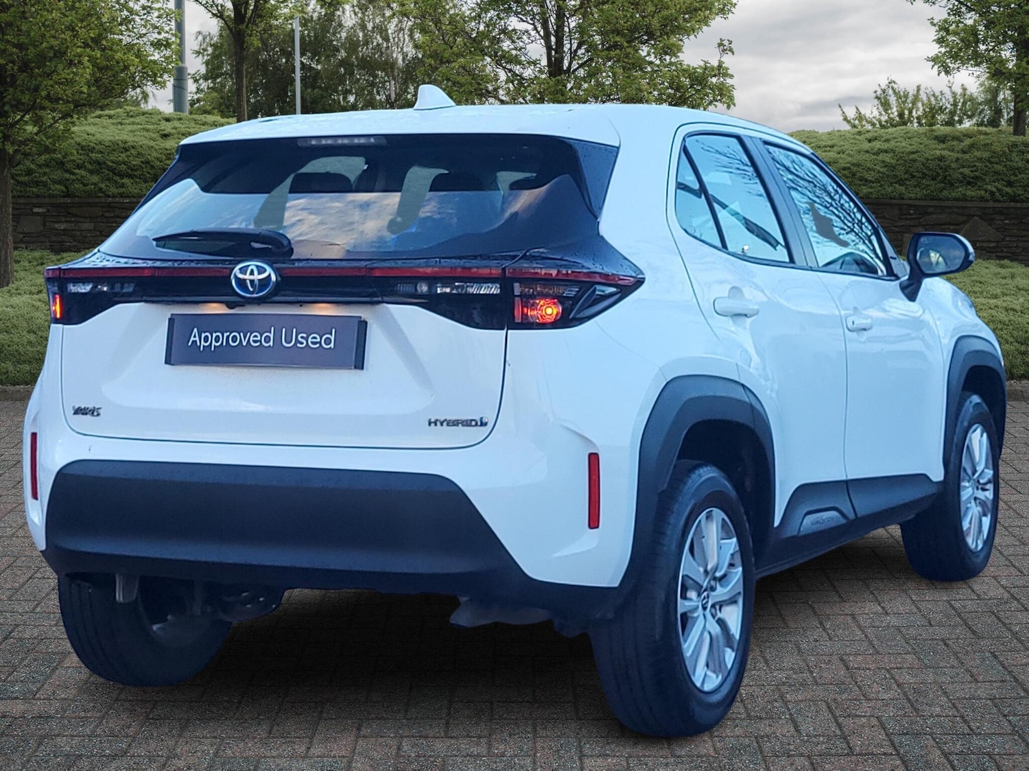 Used Toyota Yaris Cross 2023 for sale - 76888345: Photo 2