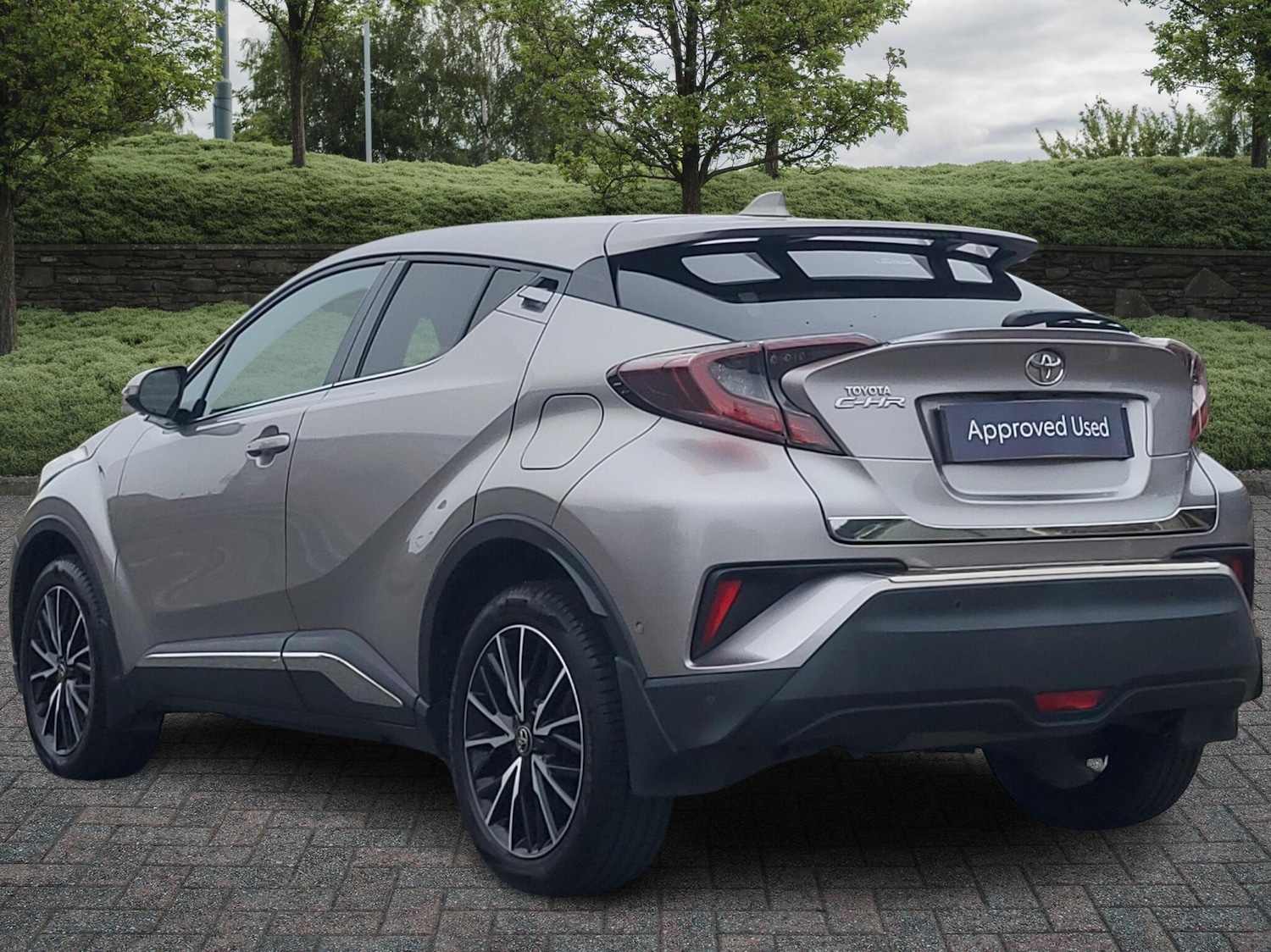 Used Toyota C-HR 2019 for sale - 76190730: Photo 4