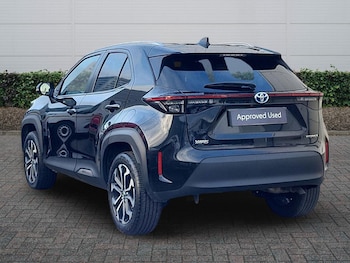 Used Toyota Yaris 2022 for sale - 77030940: Photo