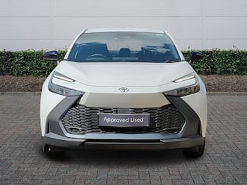 Used Toyota C-HR 2024 for sale - 79498105: Photo