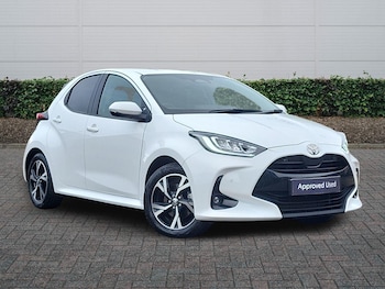 Used Toyota Yaris 2024 for sale - 77627048: Photo