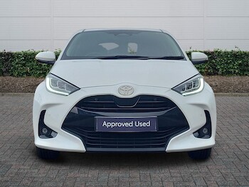 Used Toyota Yaris 2024 for sale - 77627048: Photo