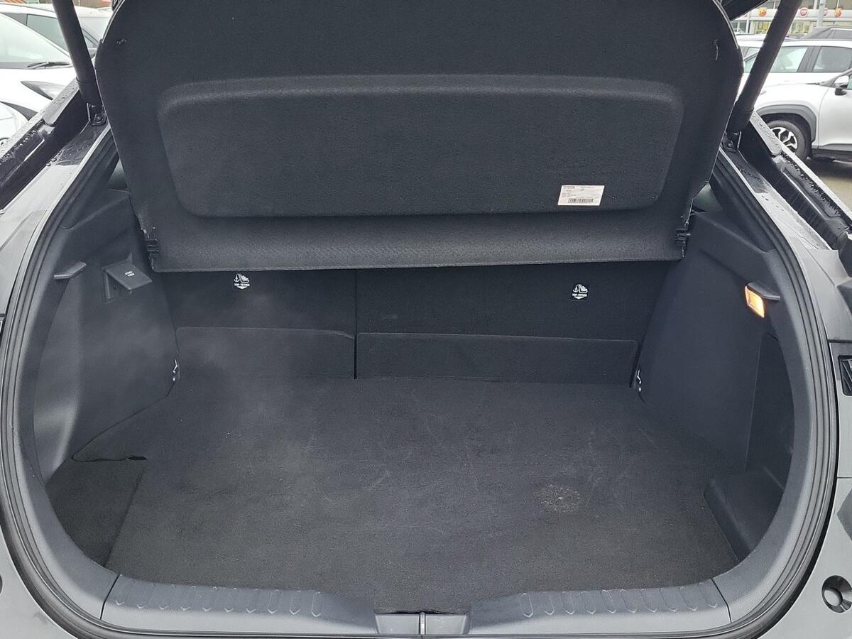 Used Toyota C-HR 2024 for sale - 76716681: Photo 10