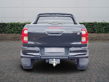 Used Toyota Hilux 2025 for sale - 78505884: Photo