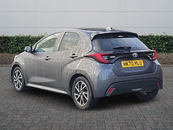 Used Toyota Yaris 2021 for sale - 77268843: Photo