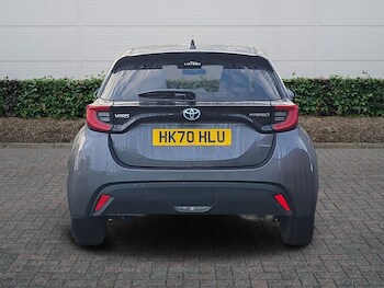 Used Toyota Yaris 2021 for sale - 77268843: Photo