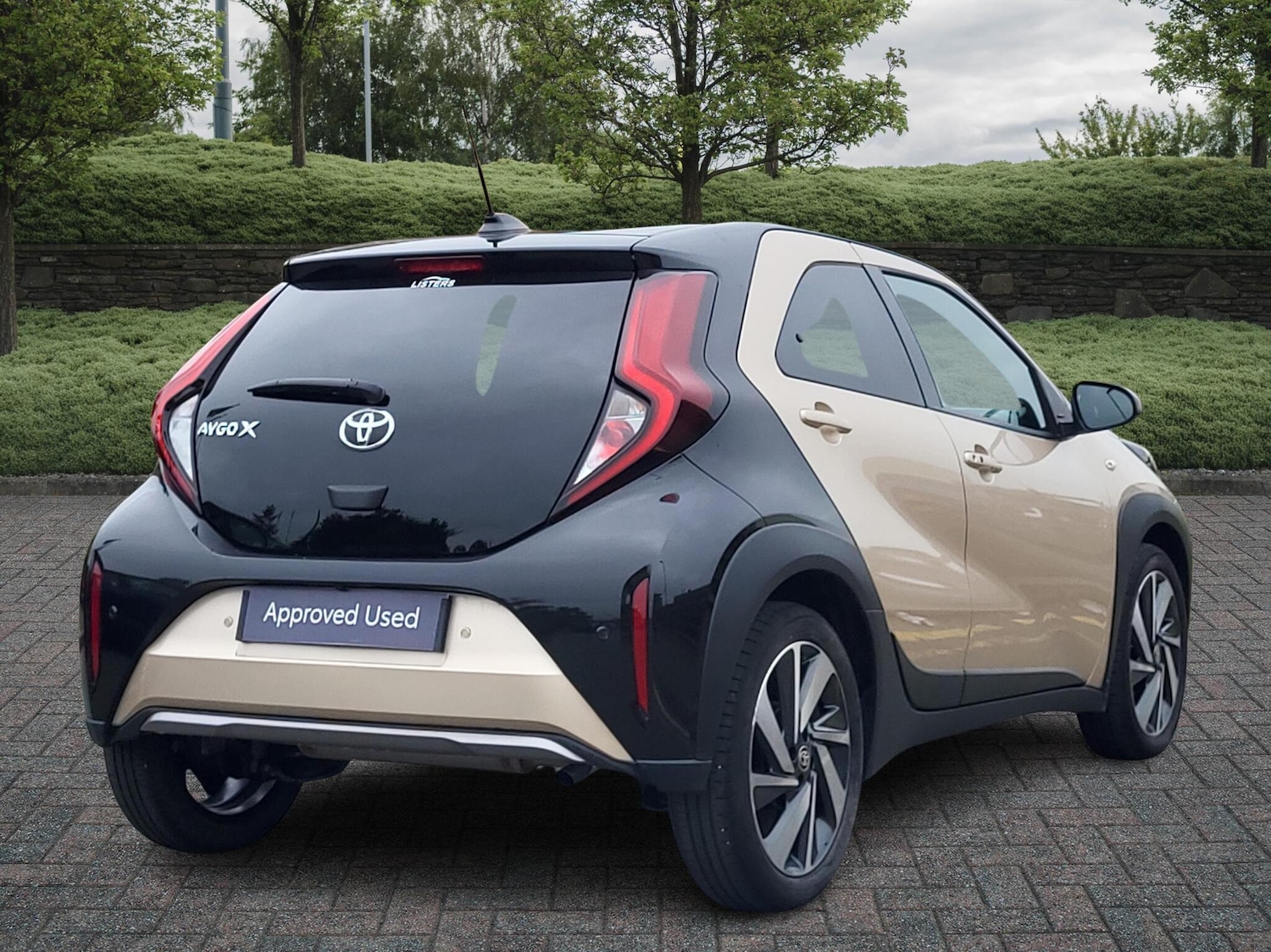 Used Toyota Aygo X 2023 for sale - 76241300: Photo 2