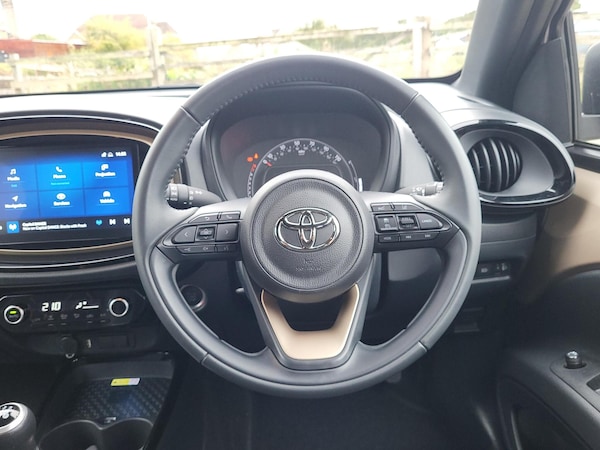Used Toyota Aygo X 2023 for sale - 76241300: Photo 6