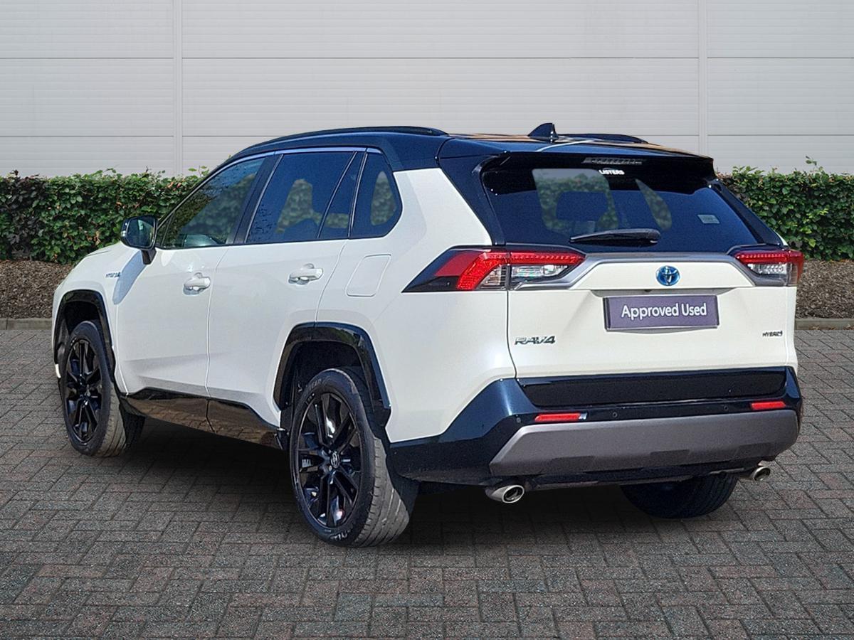 Used Toyota RAV4 2021 for sale - 78172121: Photo 2