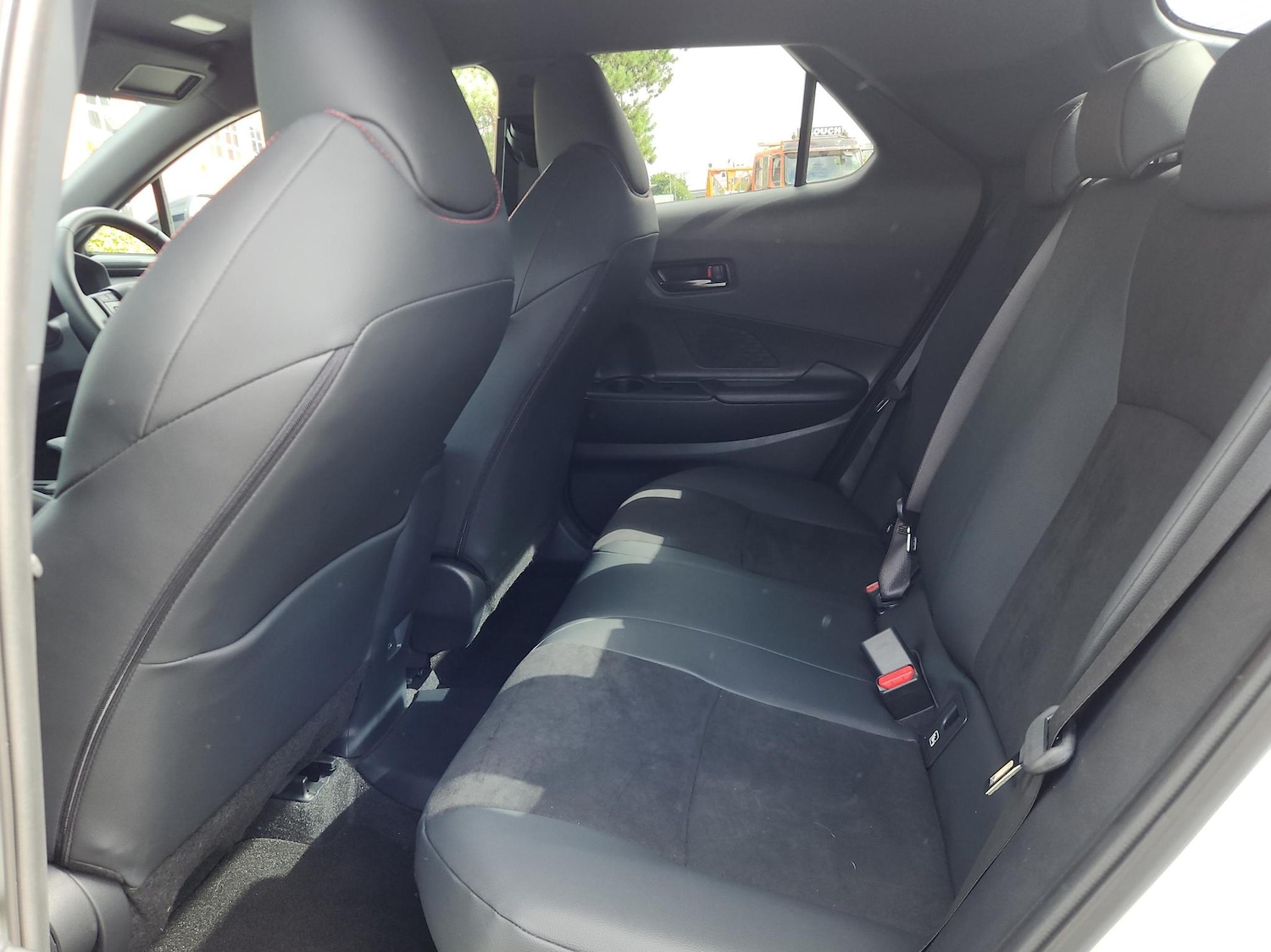 Used Toyota C-HR 2024 for sale - 77192979: Photo 12