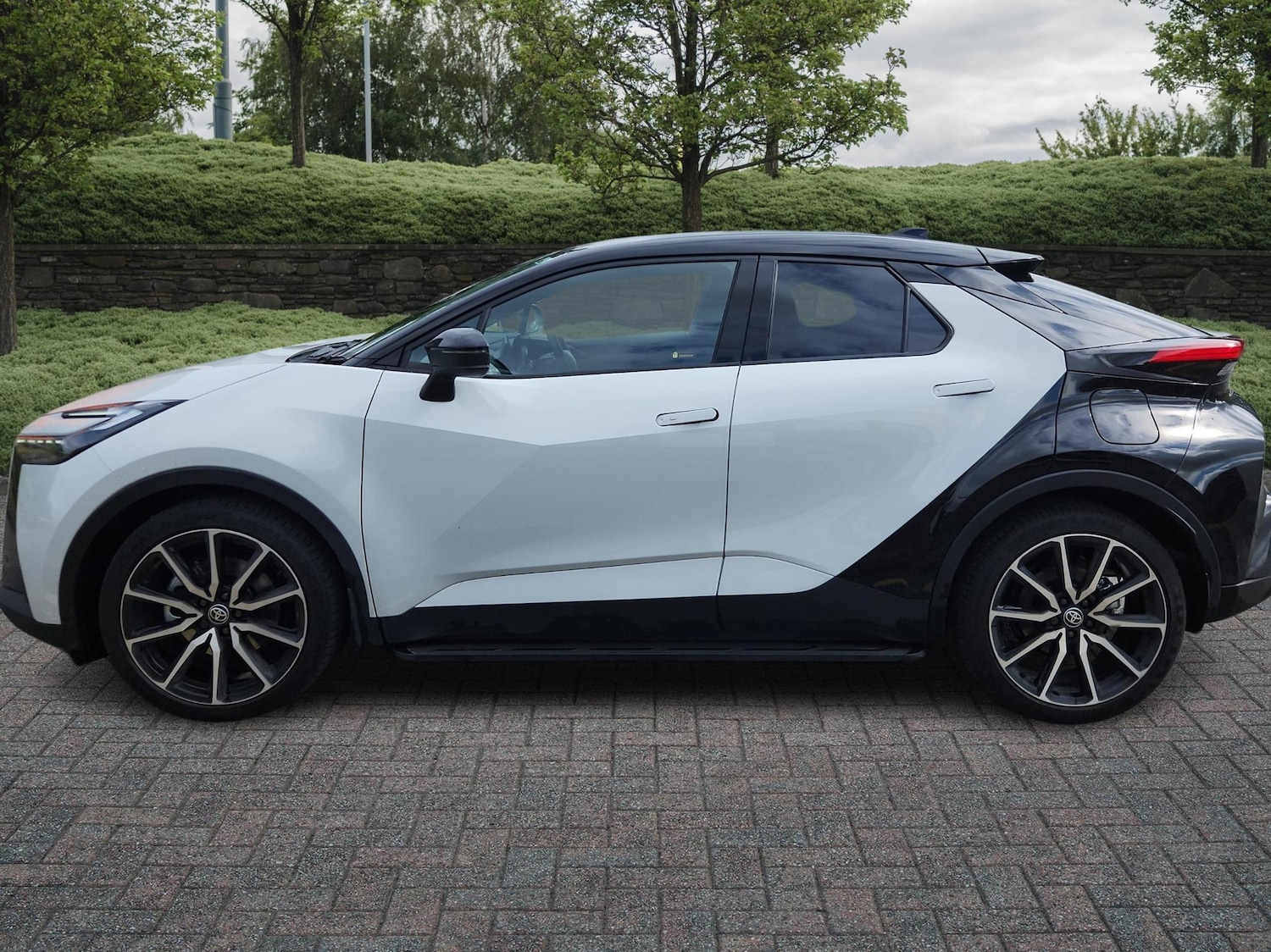 Used Toyota C-HR 2024 for sale - 77192979: Photo 17