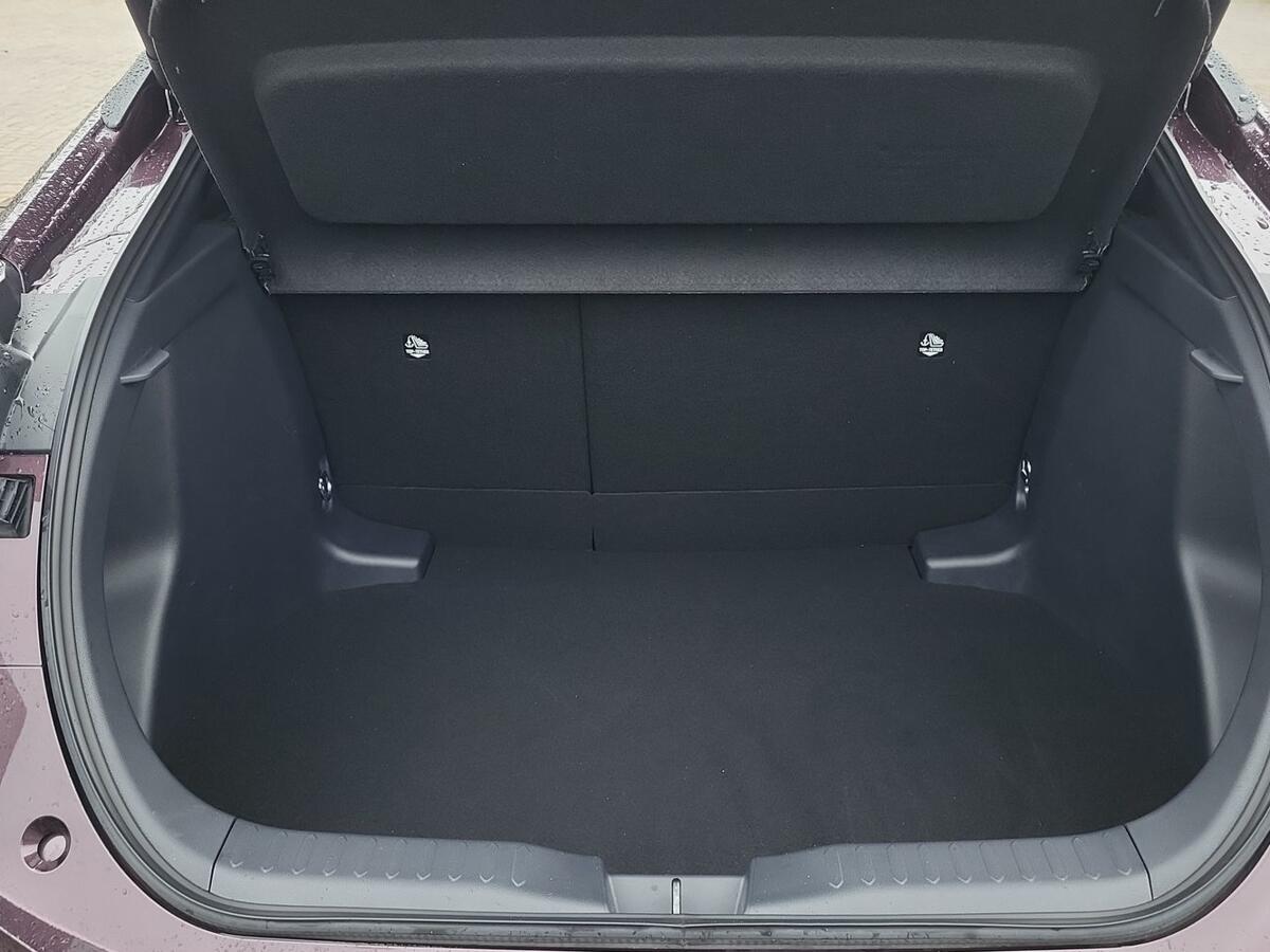 Used Toyota C-HR 2024 for sale - 77685169: Photo 10