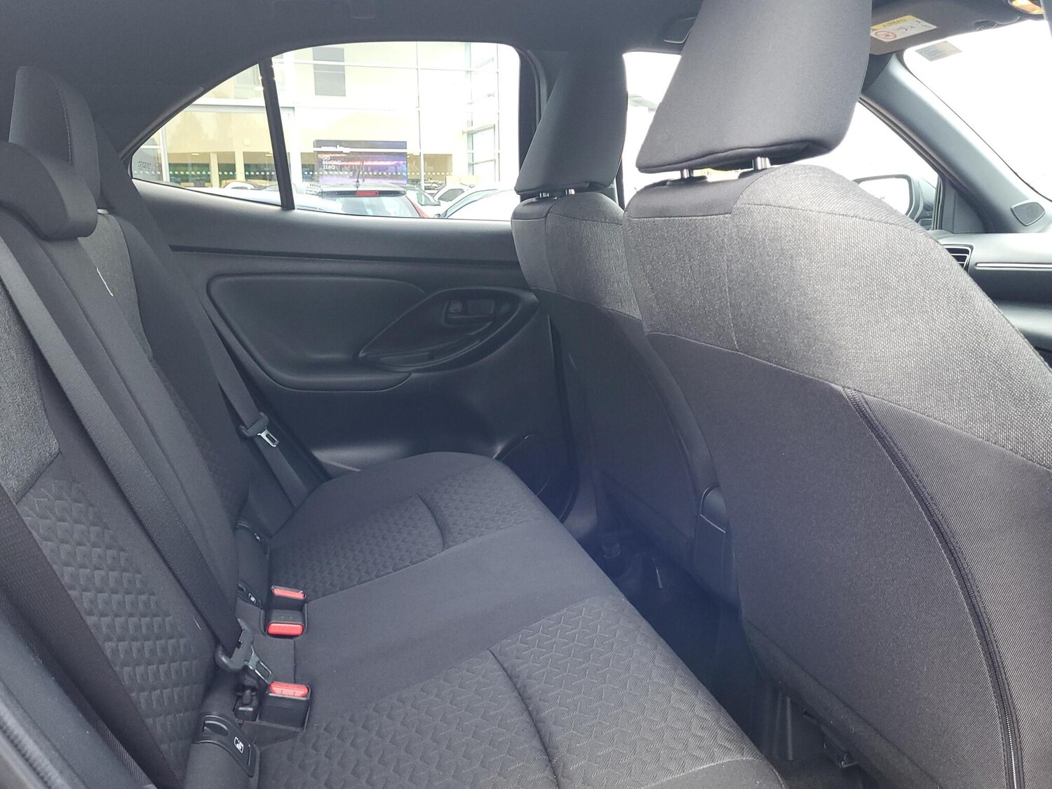 Used Toyota Yaris 2024 for sale - 76359742: Photo 13