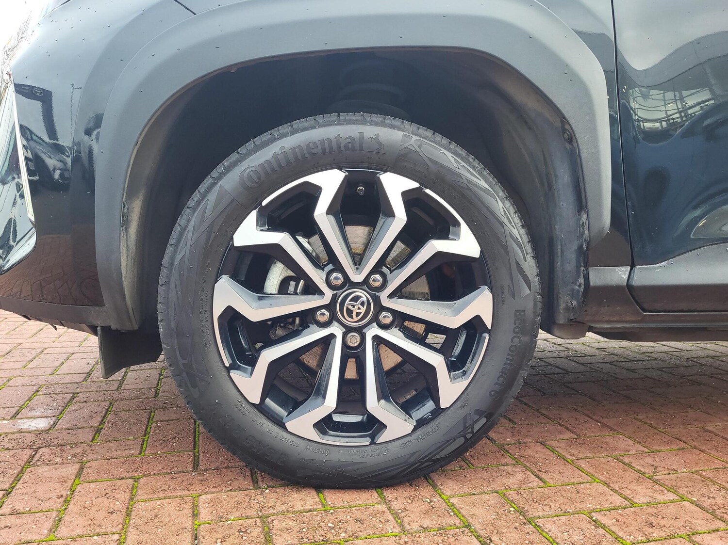 Used Toyota Yaris 2024 for sale - 76359742: Photo 18