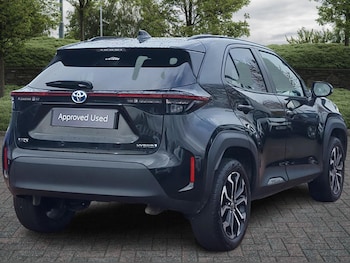 Used Toyota Yaris 2024 for sale - 76359742: Photo