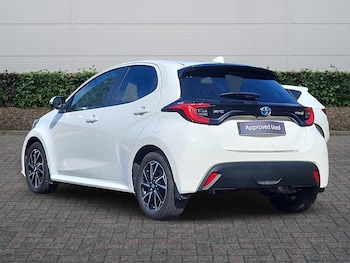 Used Toyota Yaris 2022 for sale - 77627072: Photo